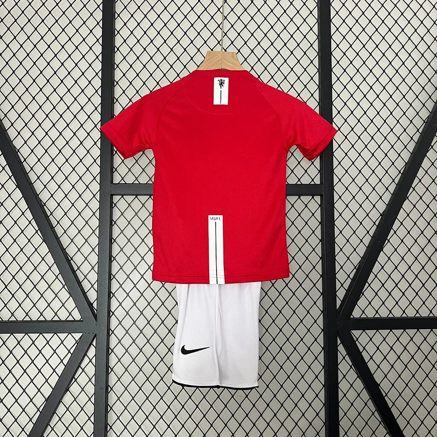 KIT ENFANT RÉTRO MANCHESTER UNITED 2008